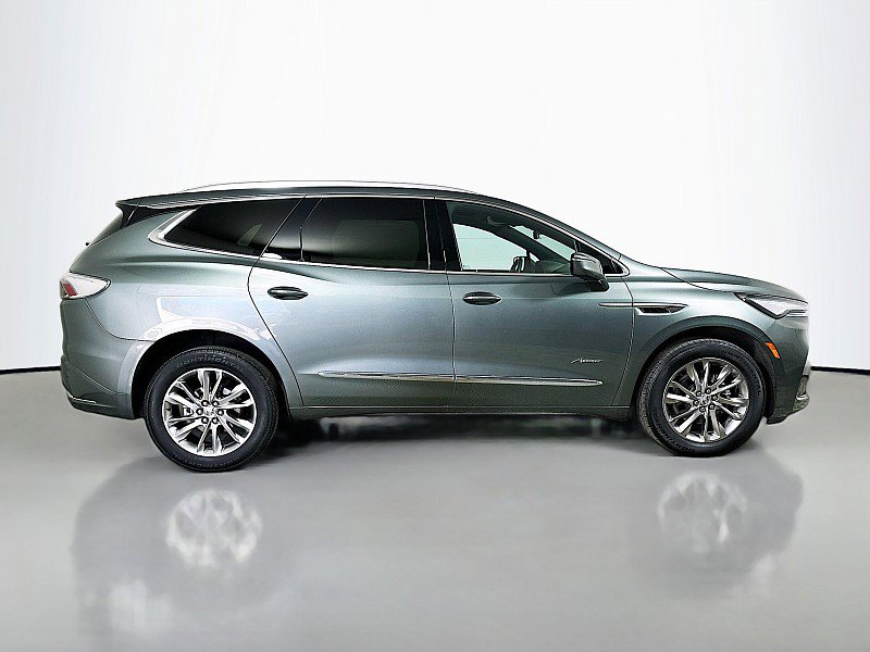 Used 2023 Buick Enclave Avenir w/ Avenir Technology Package image 8