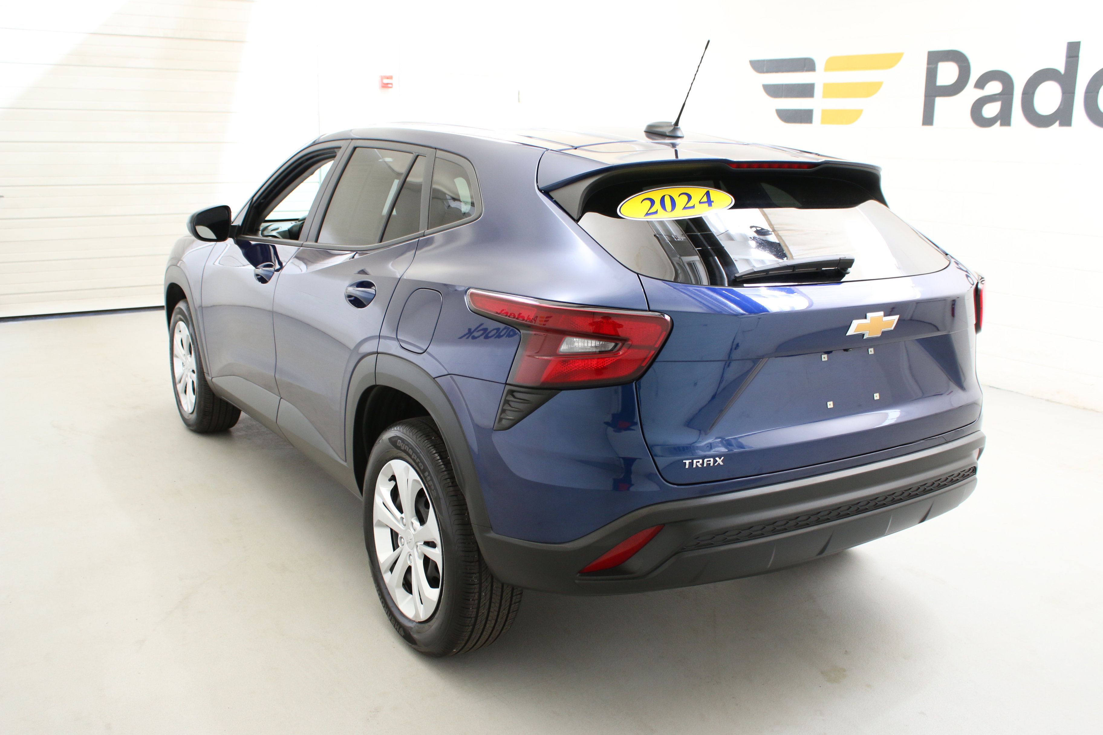 Used 2024 Chevrolet Trax LS FWD image 6