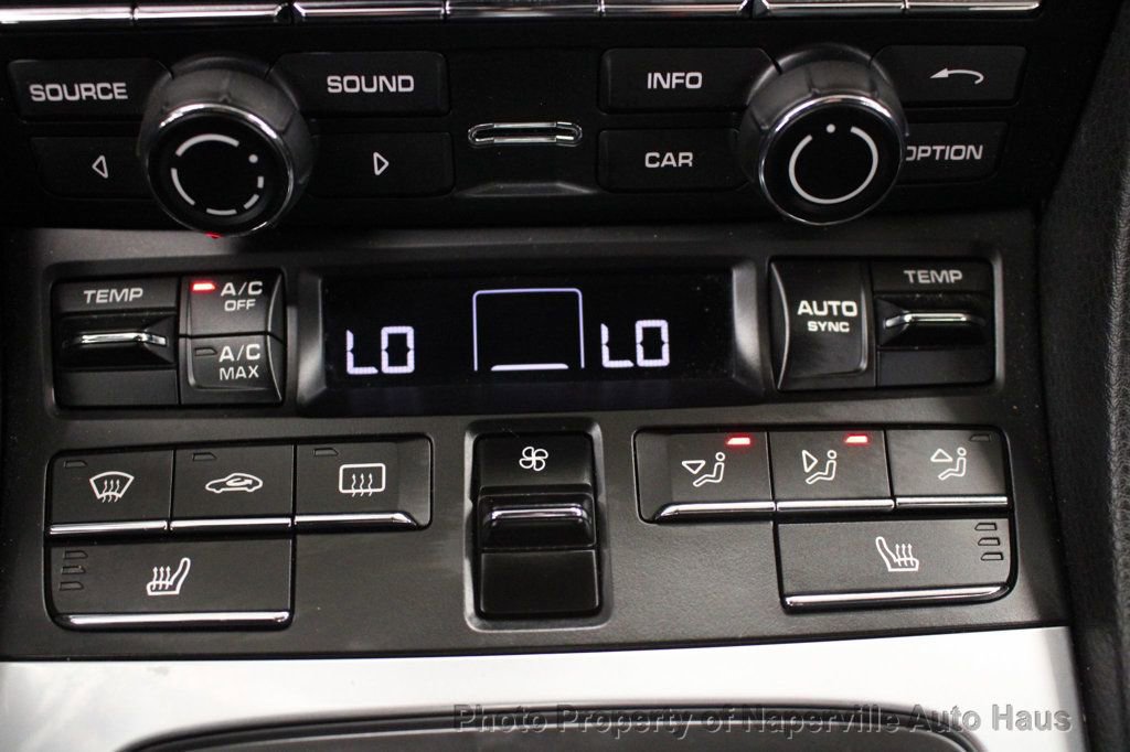 Used 2016 Porsche Cayman image 32