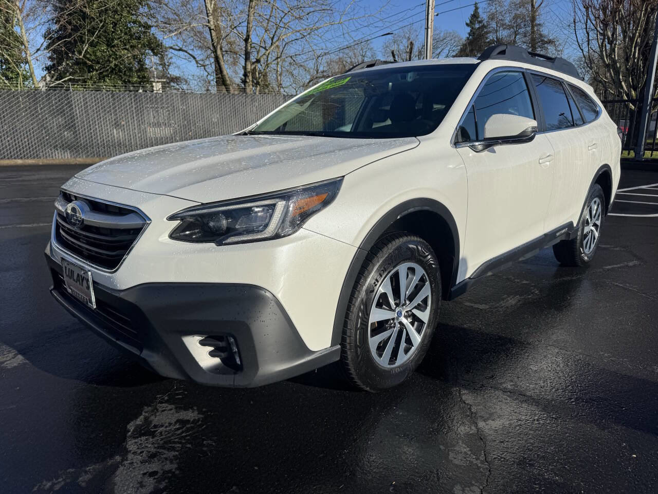 Used 2022 Subaru Outback Premium image 1