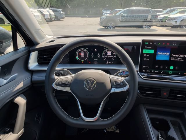 New 2026 Volkswagen Tiguan SE AWD/4WD image 13
