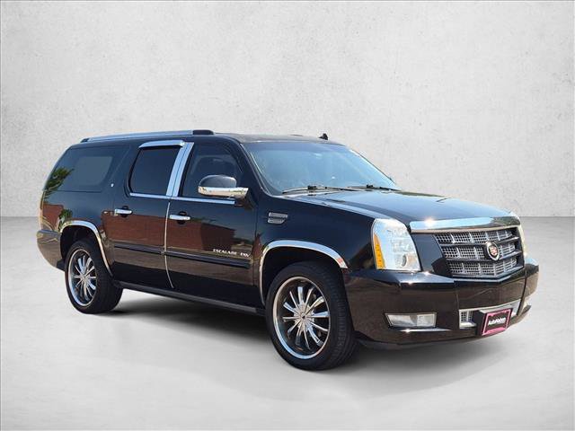 Used 2013 Cadillac Escalade ESV Premium AWD/4WD image 3