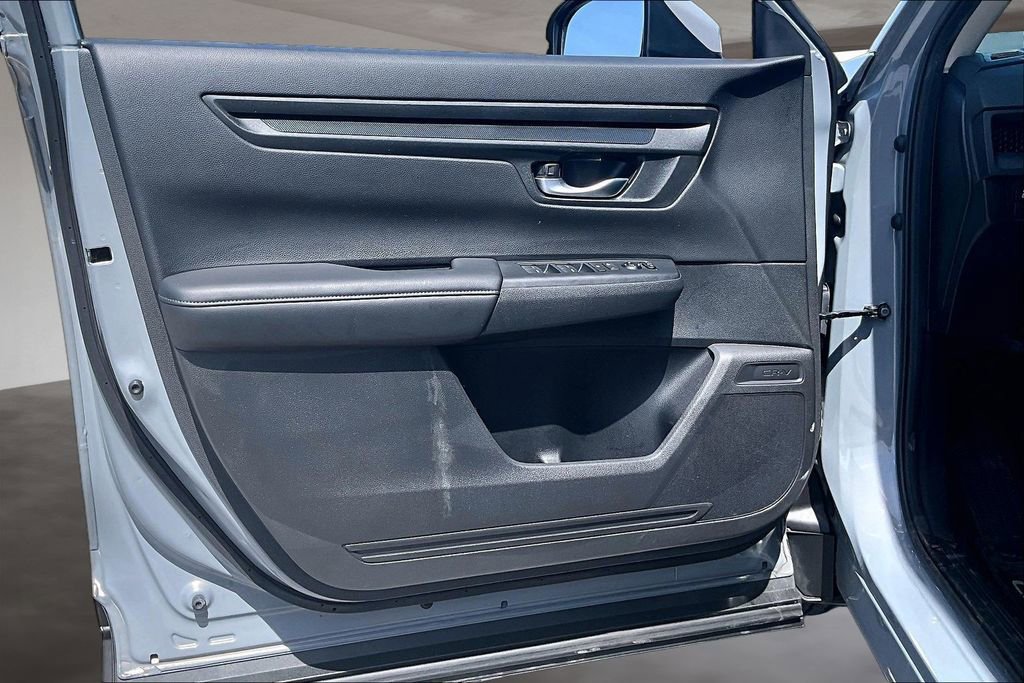 Used 2023 Honda CR-V LX image 19