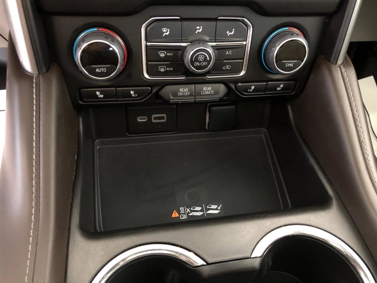 Used 2022 Chevrolet Tahoe Z71 w/ Z71 Off-Road Package image 17