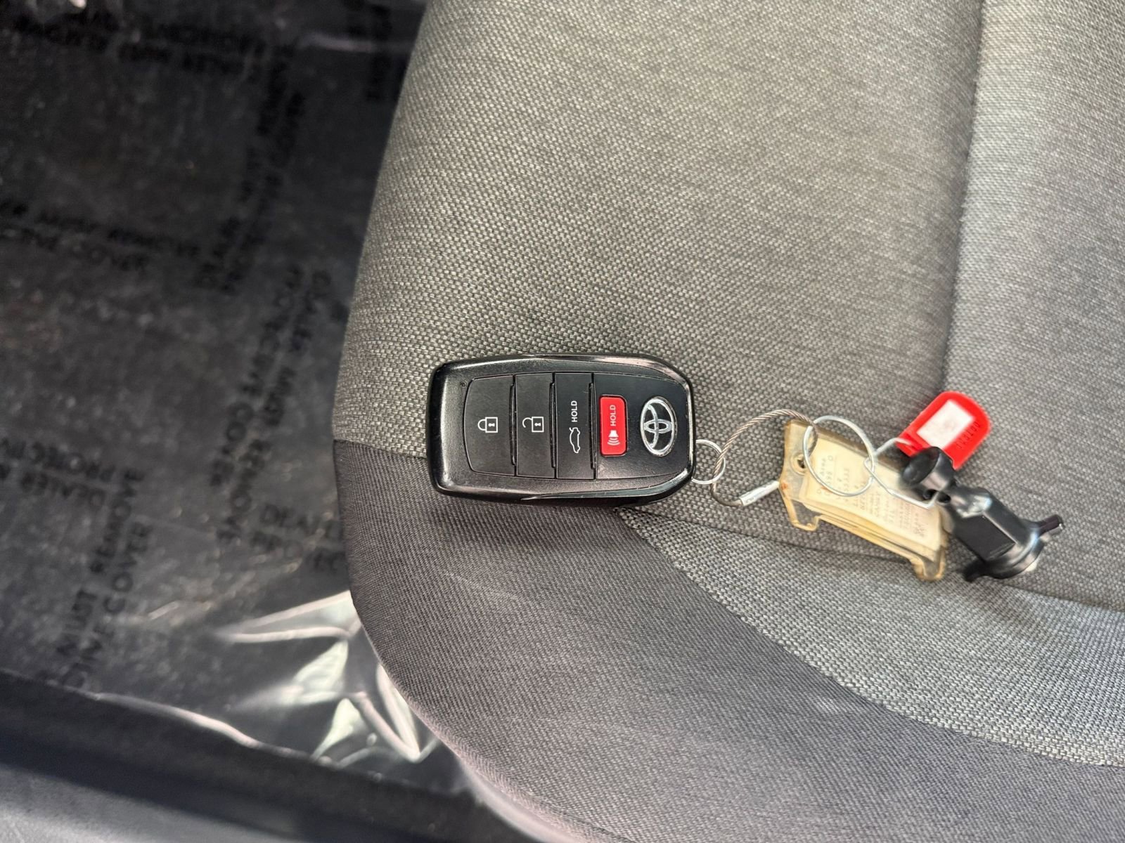 Used 2025 Toyota Camry LE image 18