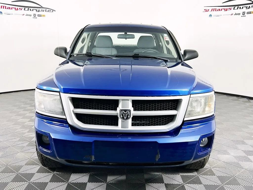 Used 2011 Dodge Dakota Big Horn image 3