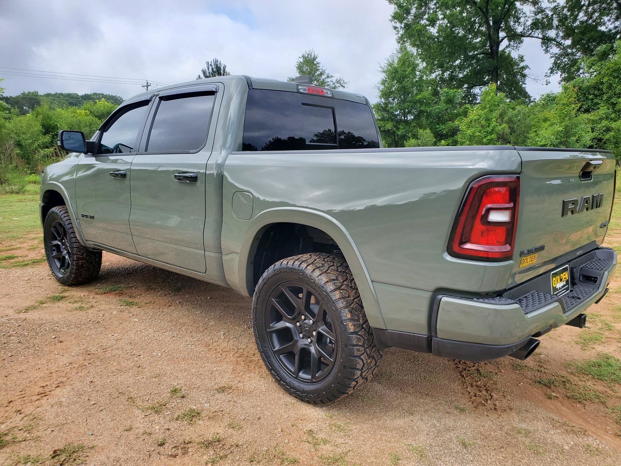 Used 2026 RAM 1500 Laramie w/ Night Edition AWD/4WD image 7