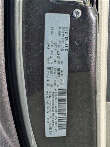 Used 2020 Chrysler Voyager Lxi image 24