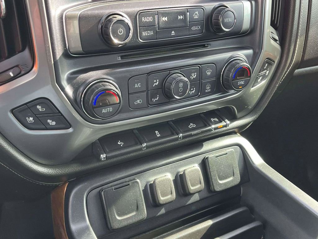 Used 2018 Chevrolet Silverado 1500 LTZ w/ High Desert Package image 21