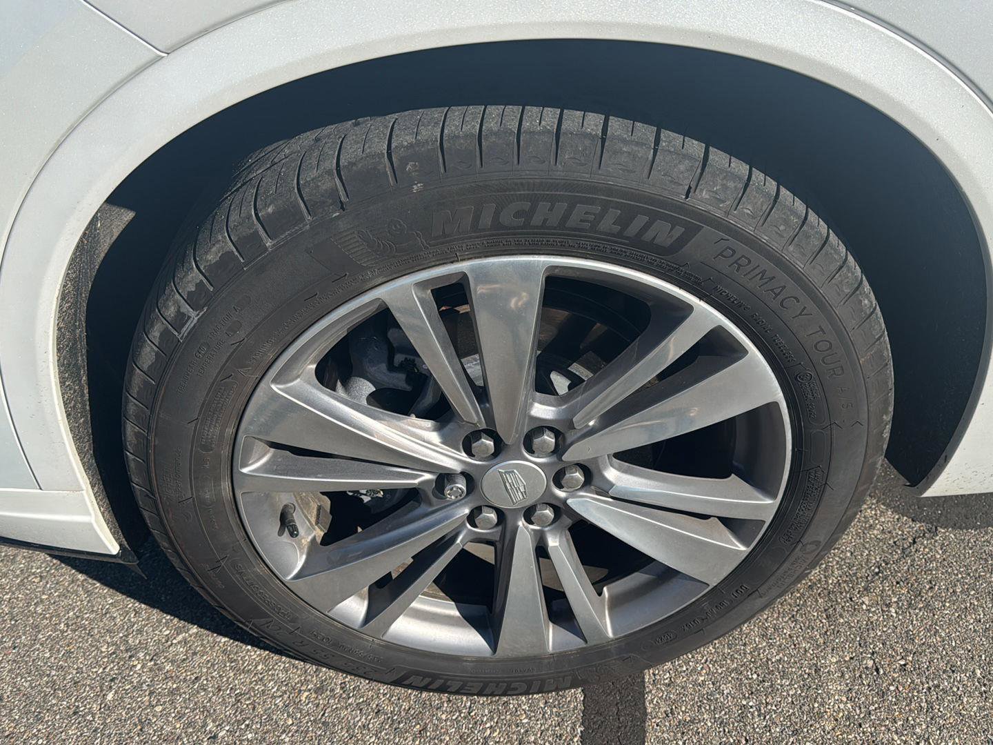 Used 2025 Cadillac XT6 Premium Luxury w/ LPO, Floor Liner Package AWD/4WD image 10