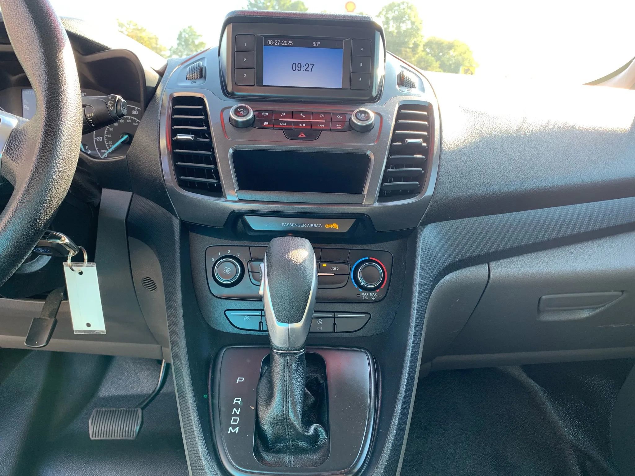 Used 2022 Ford Transit Connect XL image 15