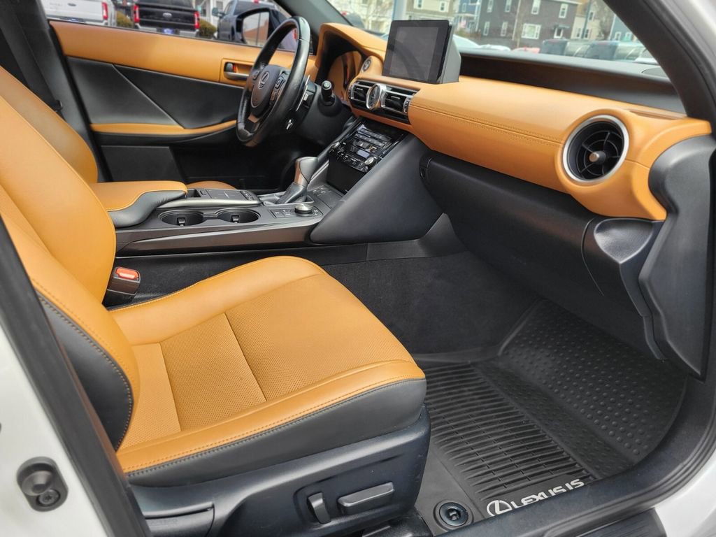 Used 2021 Lexus IS 300 AWD w/ Comfort Package image 11