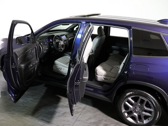 Used 2023 Honda Passport EX-L image 5