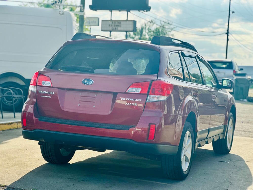 Used 2013 Subaru Outback 2.5i Premium AWD/4WD image 6