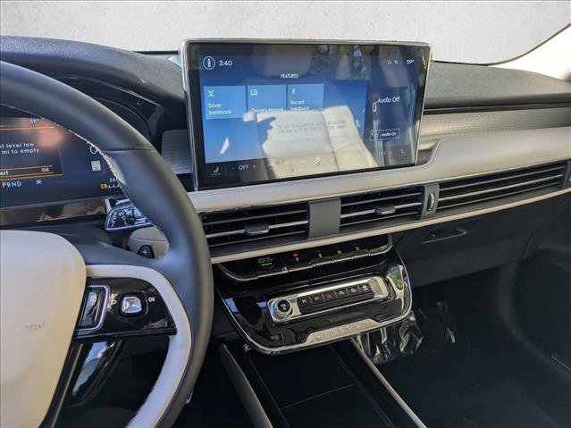 New 2026 Lincoln Corsair Premiere image 11