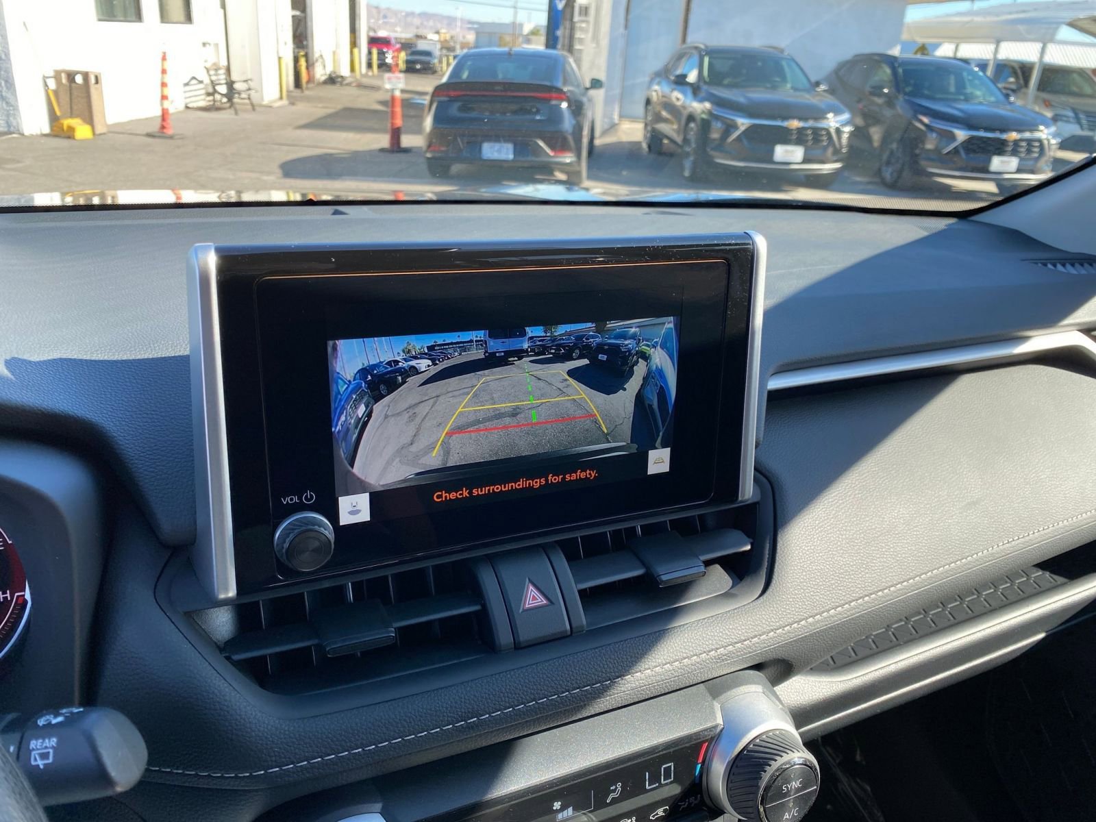 Used 2025 Toyota RAV4 XLE image 17