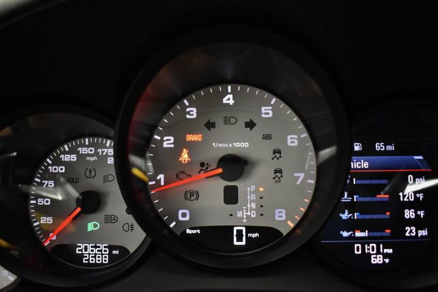 Used 2018 Porsche 911 Carrera T image 13