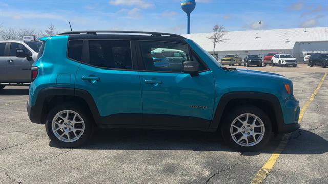 Used 2021 Jeep Renegade Limited w/ Sun & Sound Group AWD/4WD image 9
