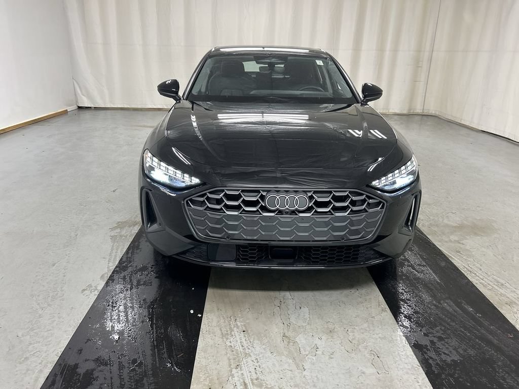 Used 2025 Audi A5 2.0T Premium Plus w/ Premium Plus AWD/4WD image 4