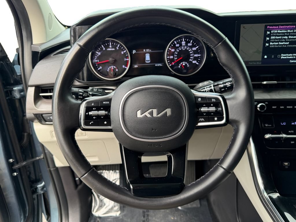 Certified 2022 Kia Carnival SX FWD image 18