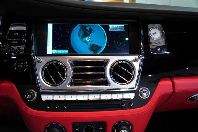 Used 2017 Rolls-Royce Dawn Standard image 25