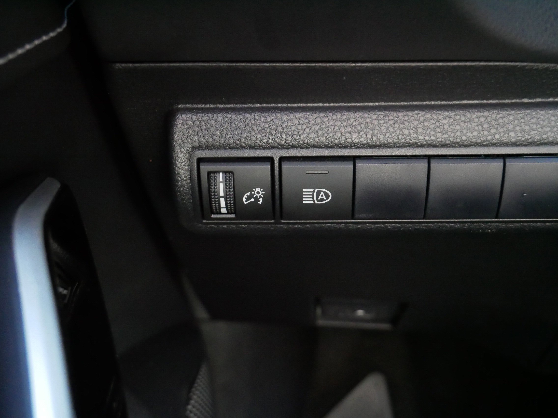 Certified 2021 Toyota Corolla XSE FWD image 27