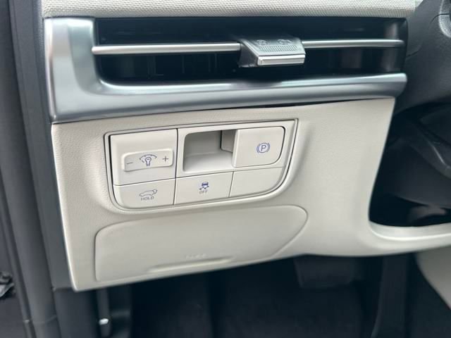 New 2025 Hyundai Tucson Limited AWD/4WD image 14