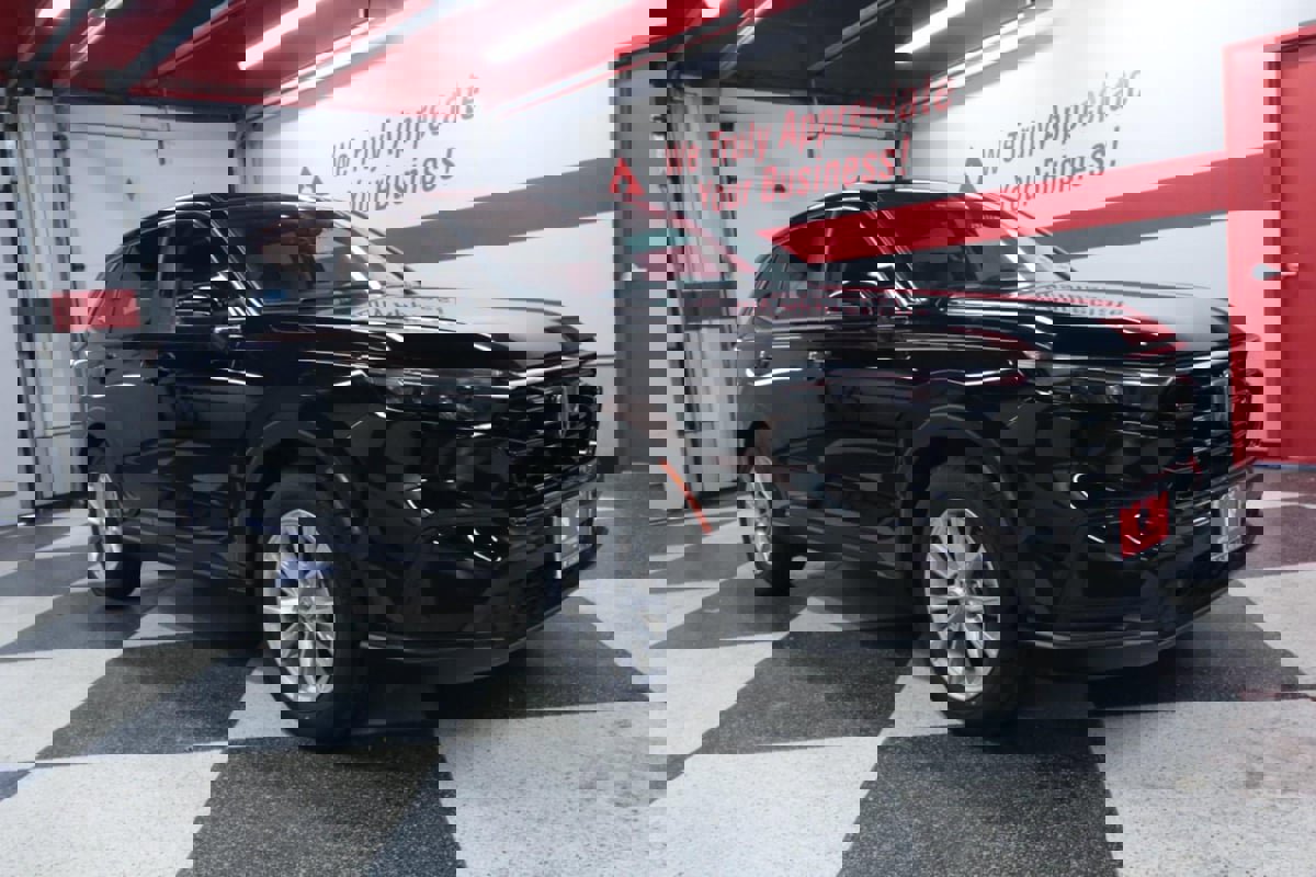 Used 2024 Honda CR-V EX-L image 2