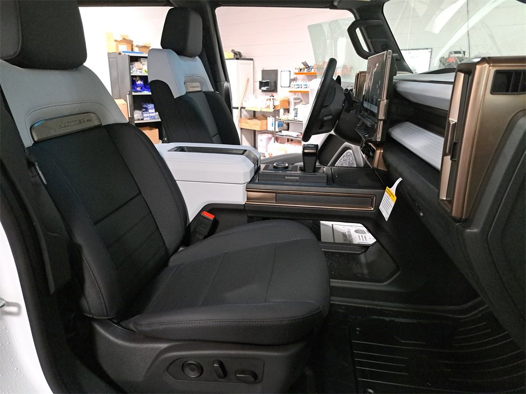 New 2025 GMC Hummer EV 2X image 10