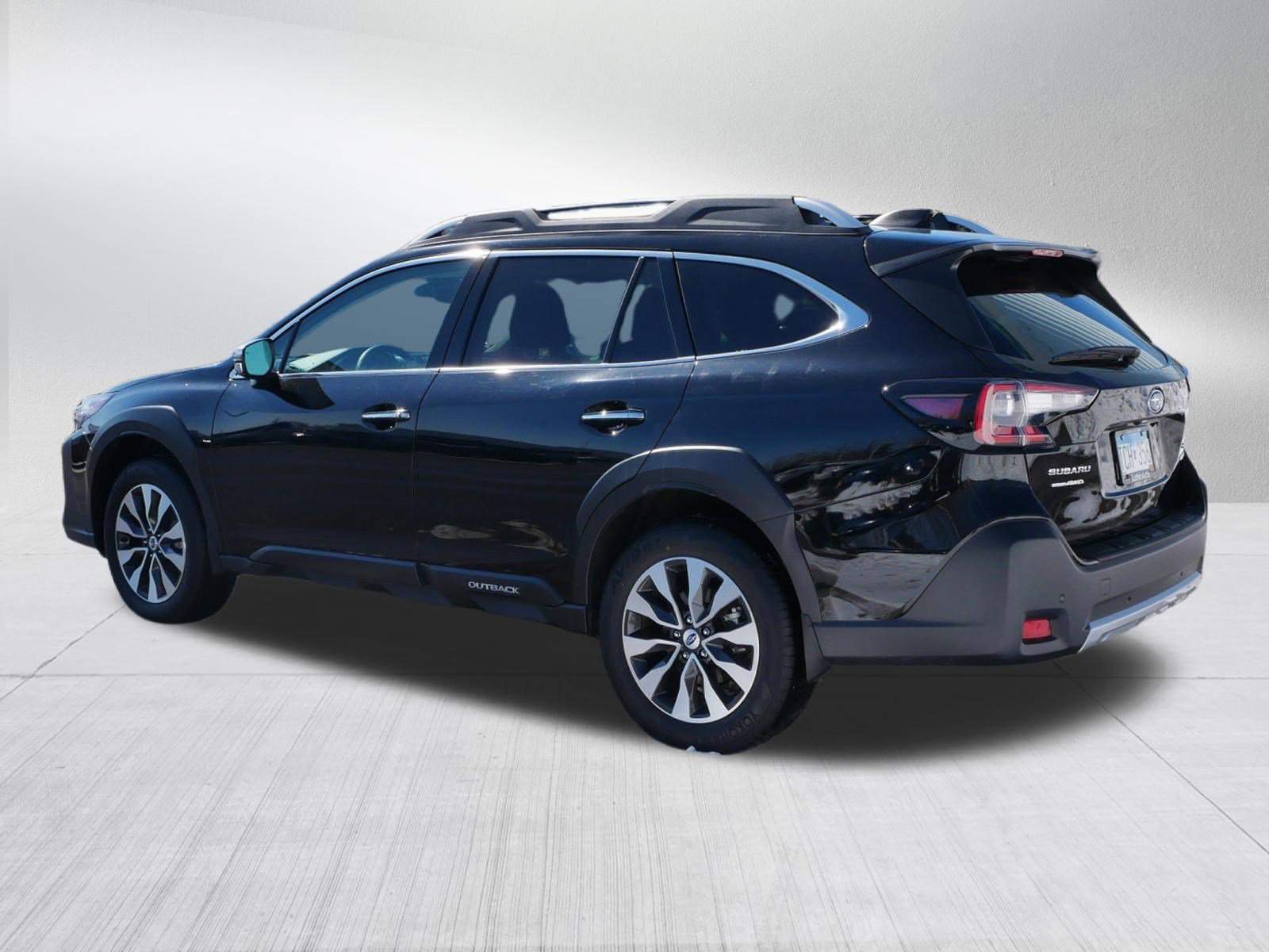 Used 2025 Subaru Outback Touring XT w/ Popular Package #2 image 5