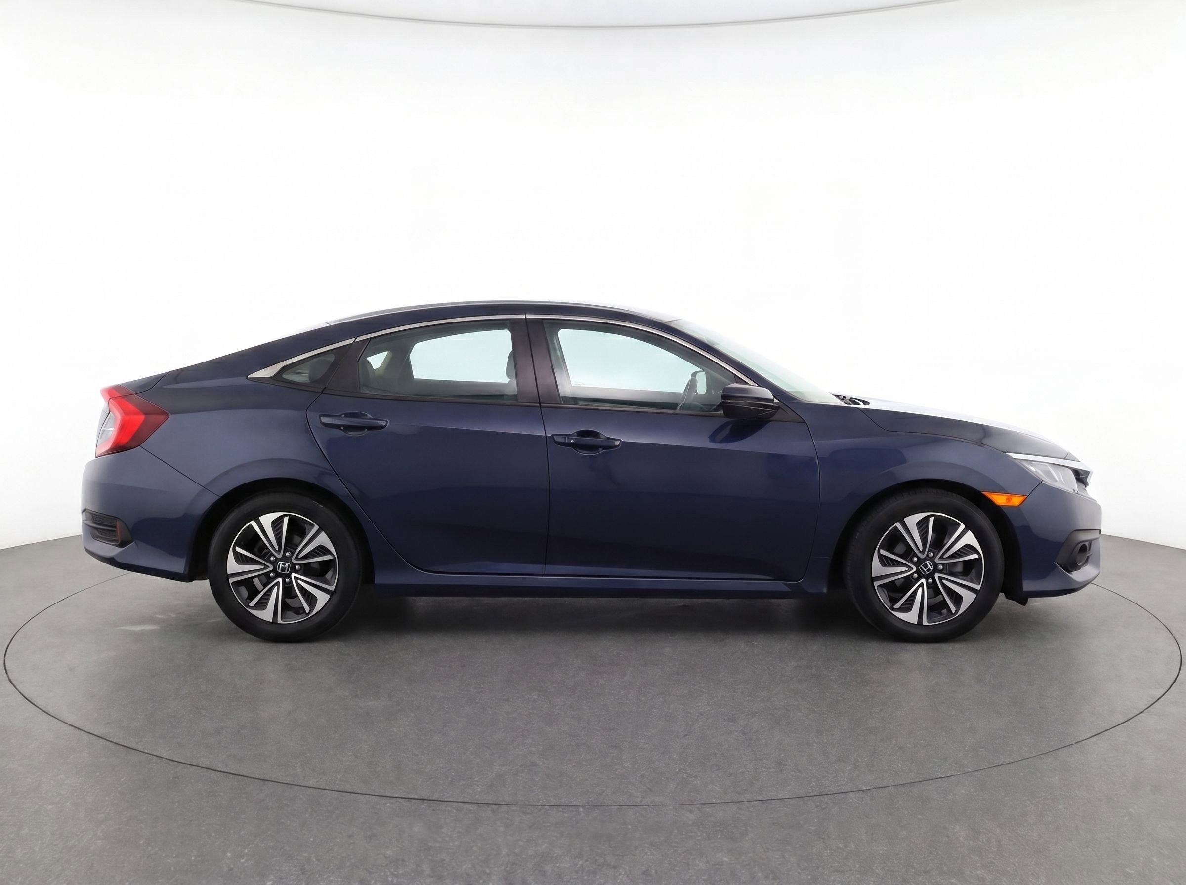 Used 2017 Honda Civic EX-L image 6