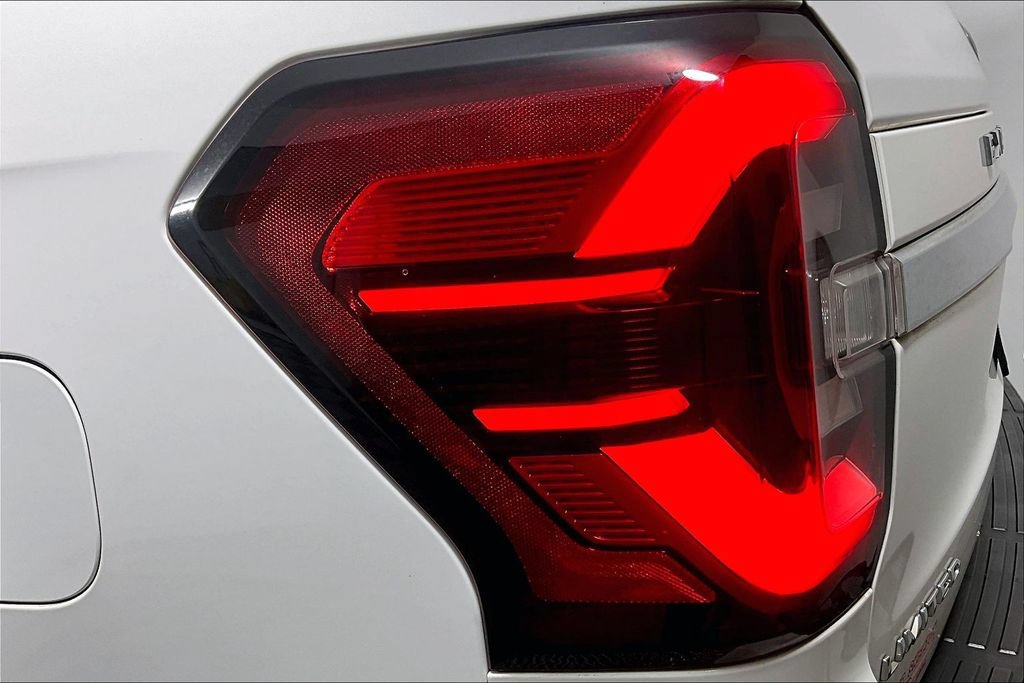 Used 2022 Ford Expedition Max Limited RWD image 30