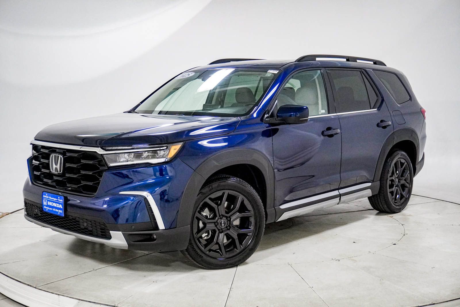 Certified 2025 Honda Pilot Touring