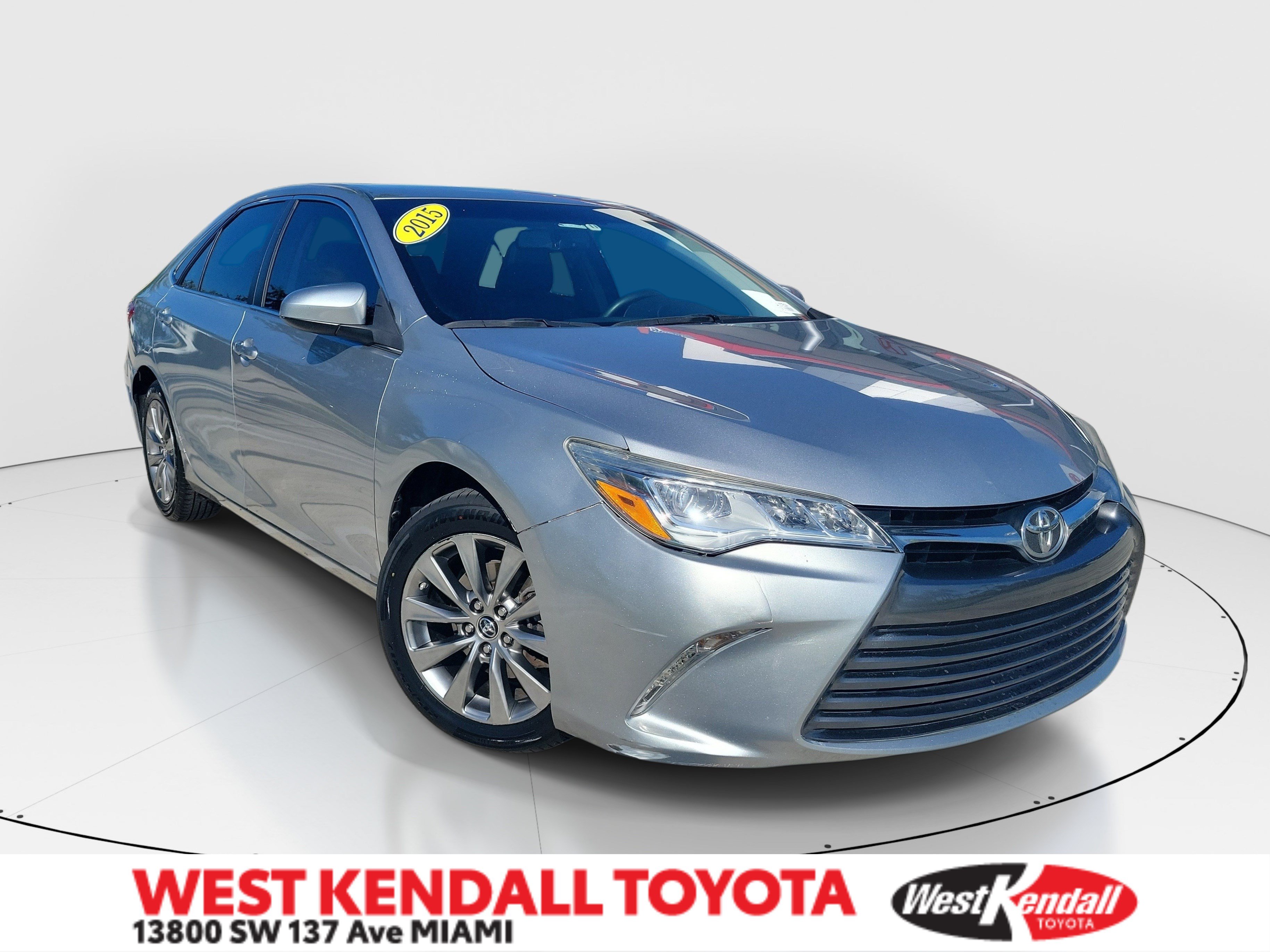 Used 2015 Toyota Camry XLE FWD image 1