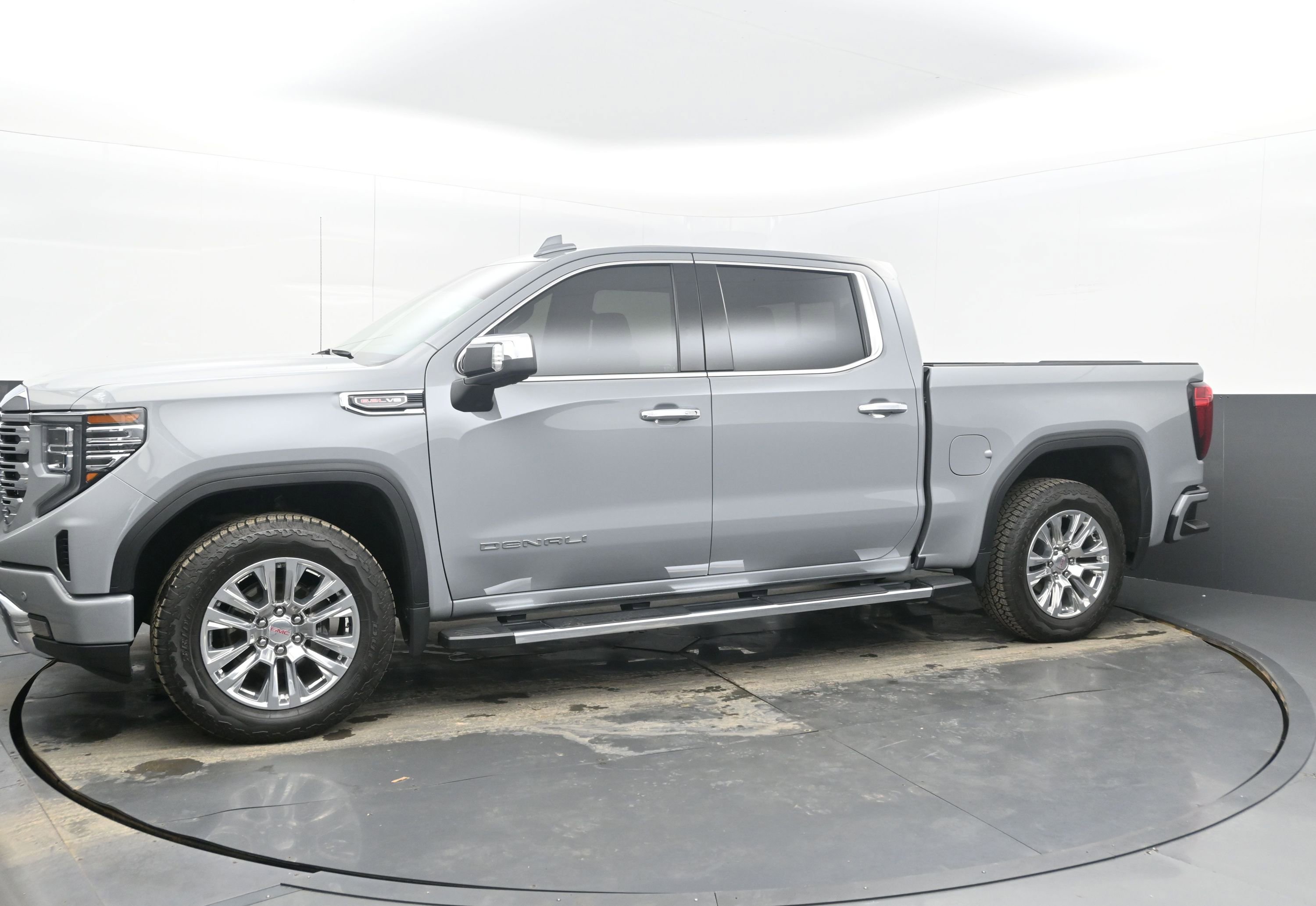 Certified 2025 GMC Sierra 1500 Denali w/ Technology Package image 5
