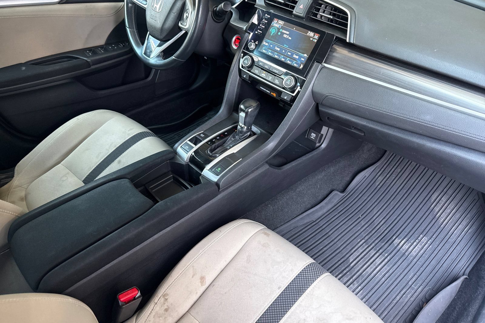 Used 2019 Honda Civic EX image 17