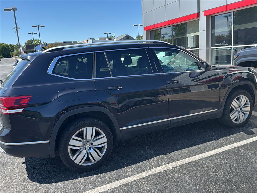 Used 2019 Volkswagen Atlas SEL Premium AWD/4WD image 2