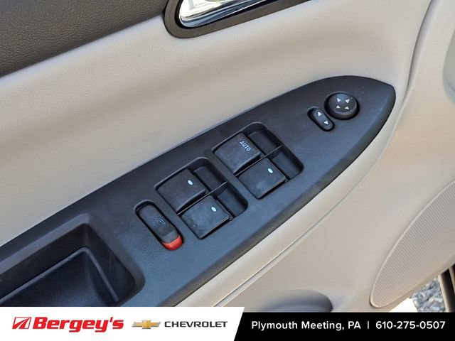 Used 2008 Chevrolet Impala LT FWD image 27
