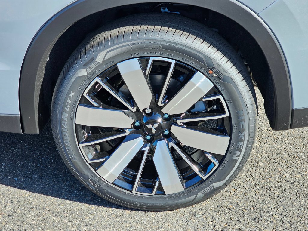 New 2026 Mitsubishi Outlander SE AWD/4WD image 9