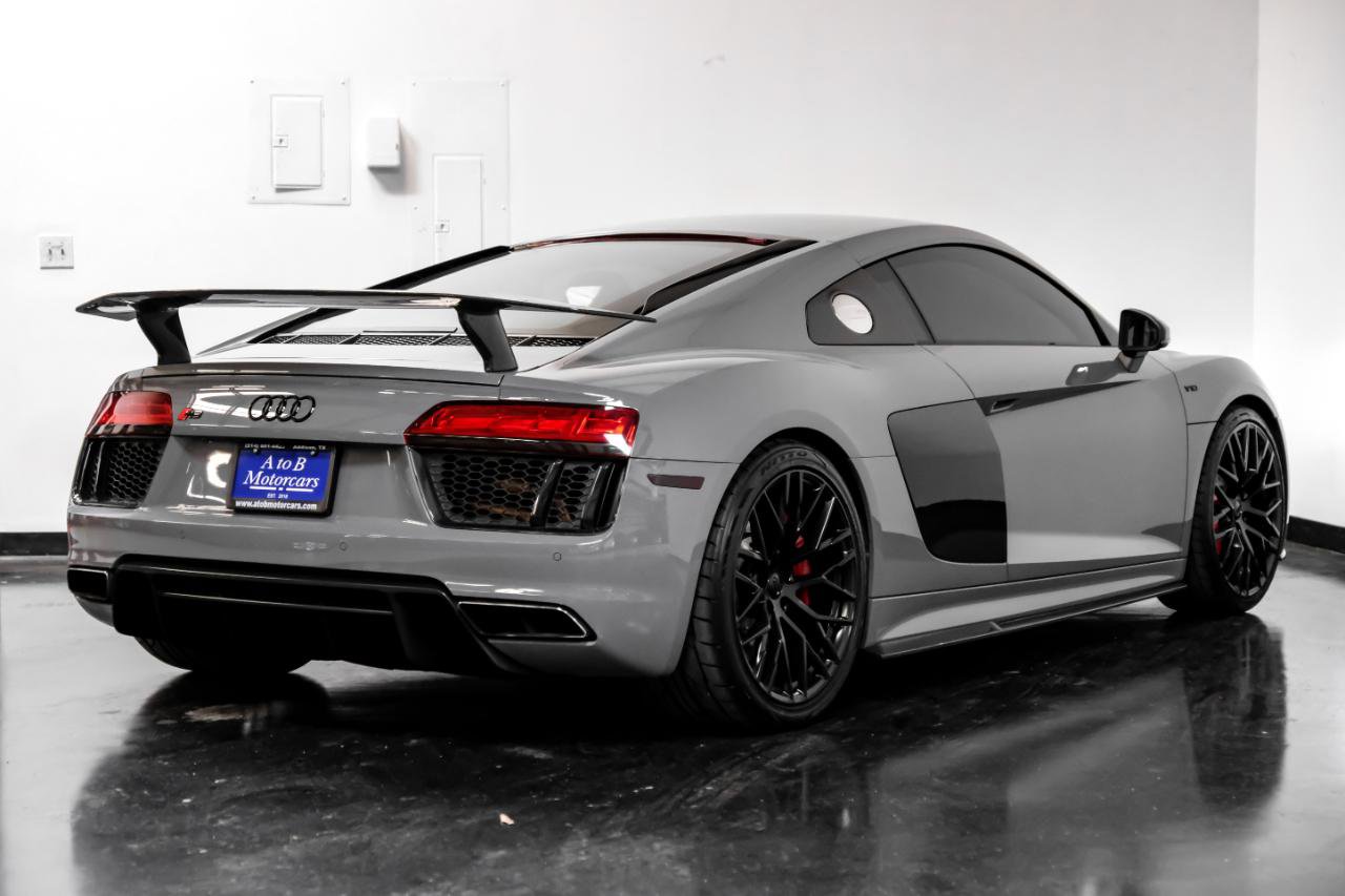 Used 2017 Audi R8 V10 image 7