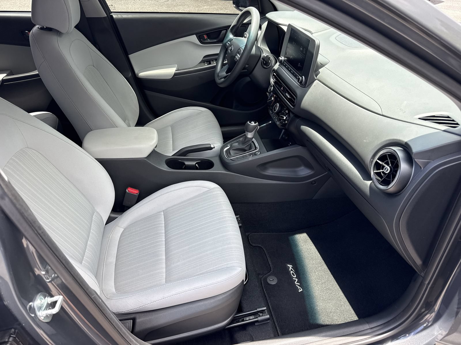 Used 2023 Hyundai Kona SEL AWD/4WD image 29