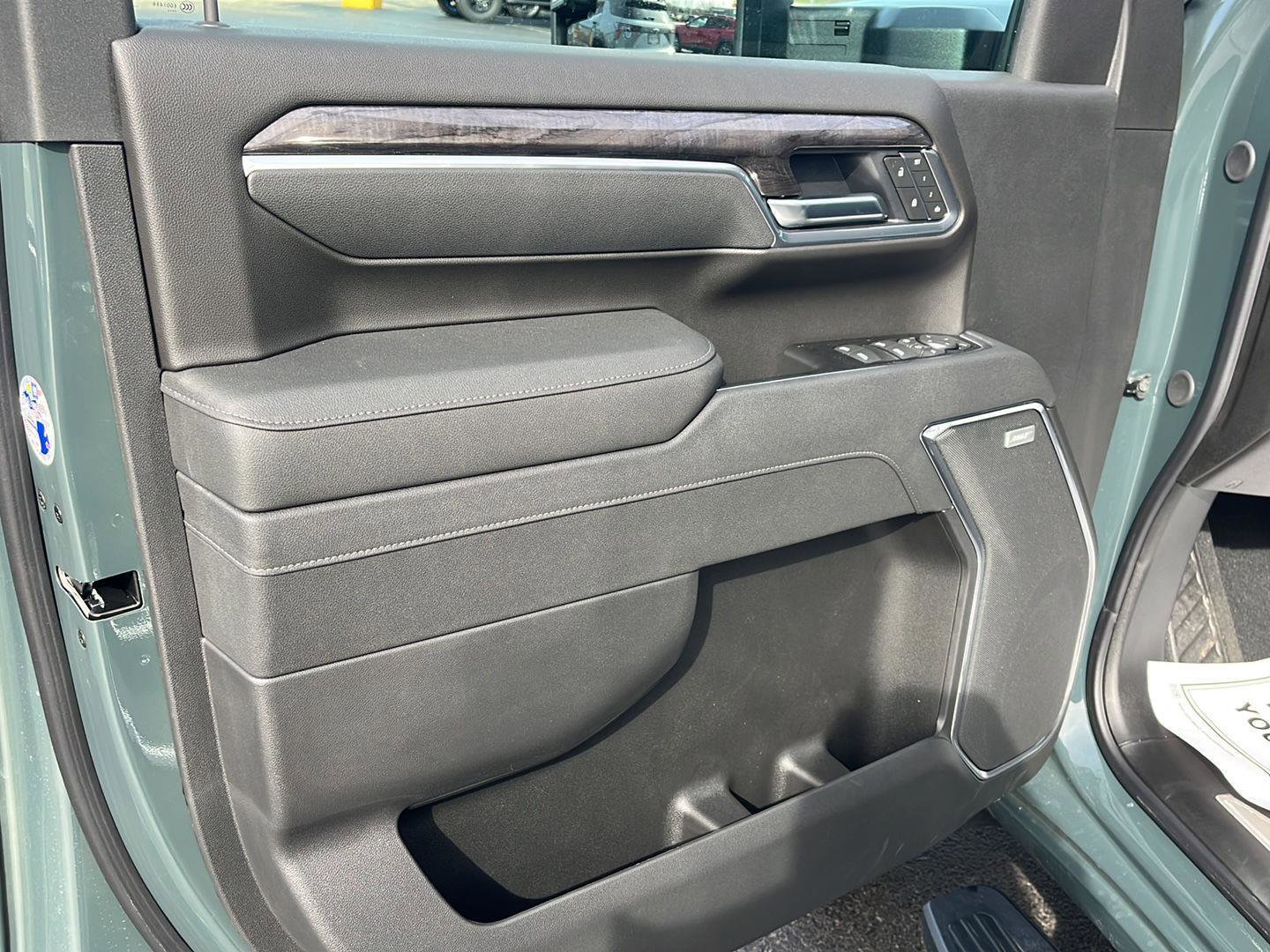 New 2026 Chevrolet Silverado 2500 LTZ w/ LTZ Plus Package AWD/4WD image 18