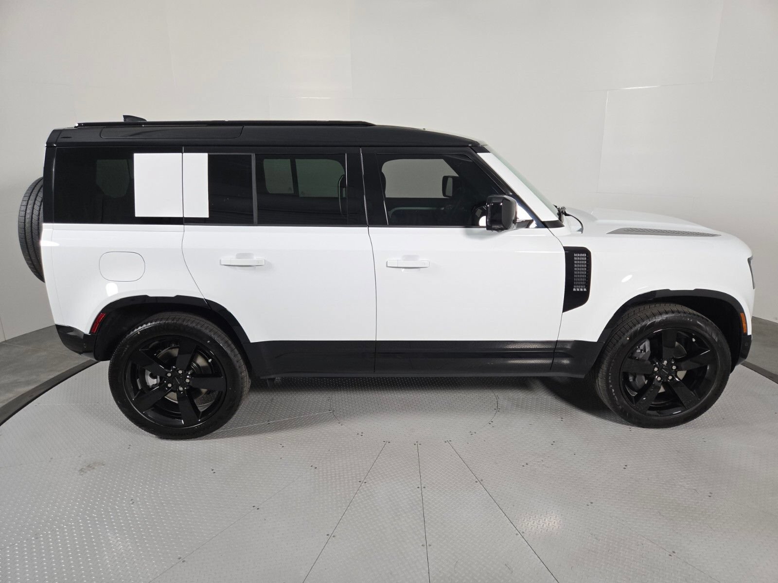 New 2026 Land Rover Defender 110 X-Dynamic SE AWD/4WD image 6