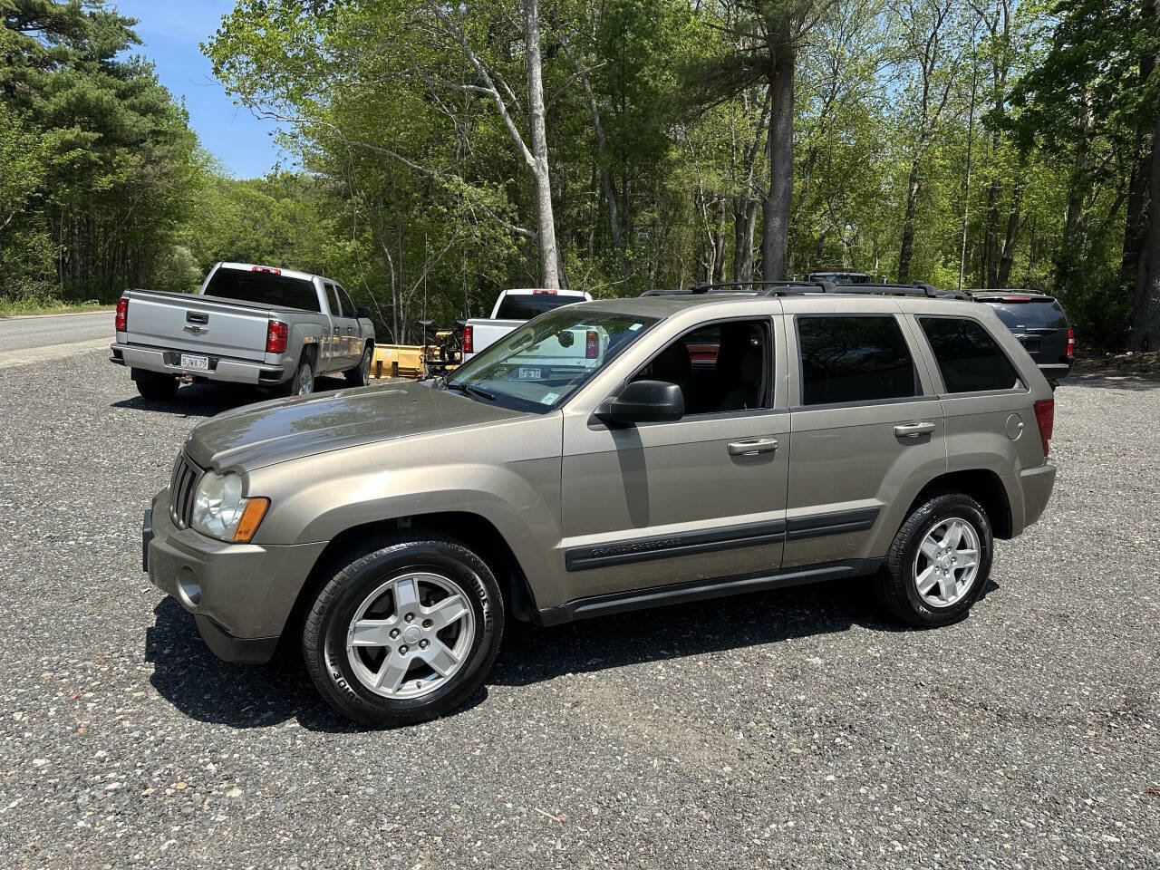 Used 2006 Jeep Grand Cherokee Laredo AWD/4WD image 2