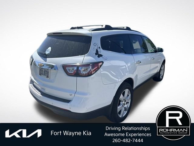 Used 2017 Chevrolet Traverse LT w/ Style and Technology Package FWD image 5