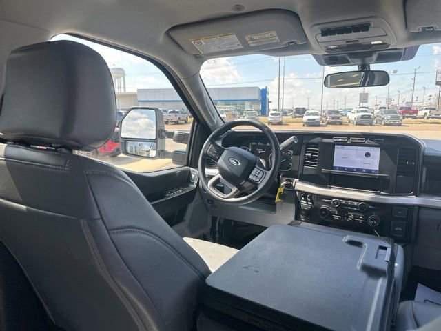 Used 2024 Ford F450 XL w/ XL Chrome Package image 17