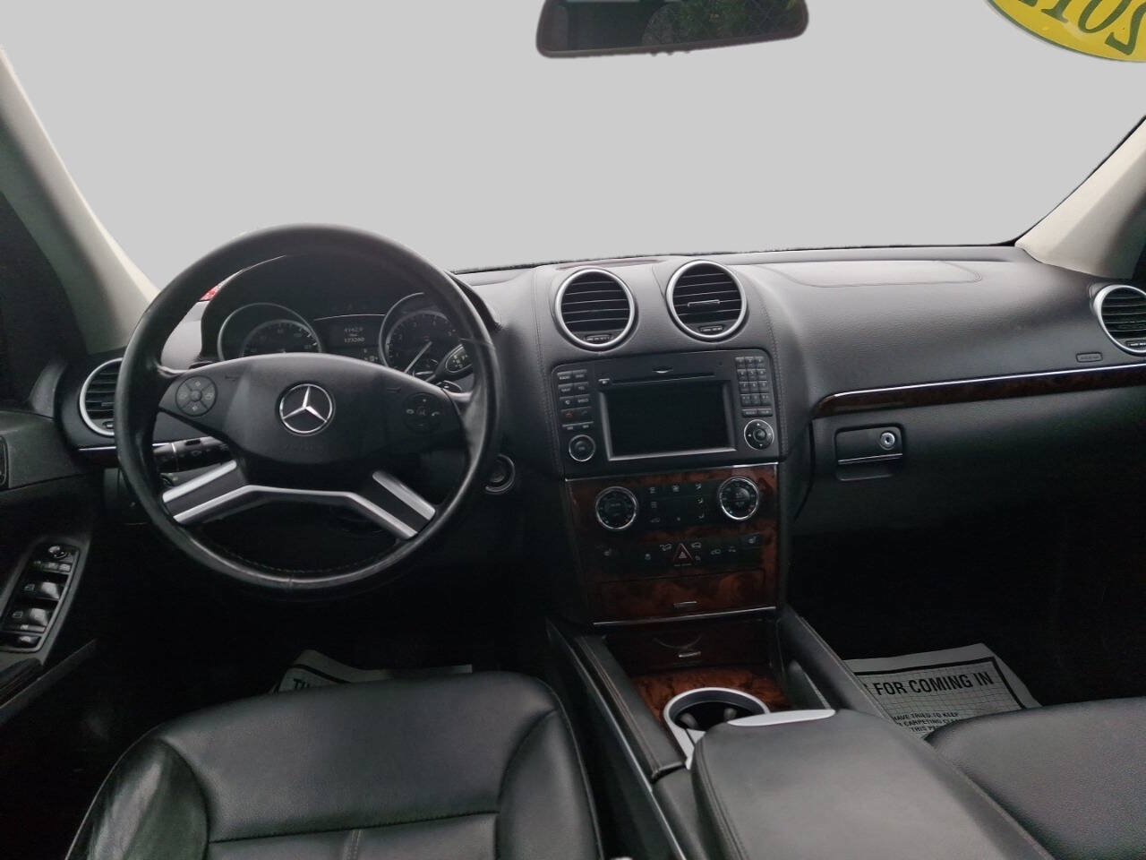 Used 2012 Mercedes-Benz GL 450 4MATIC w/ Premium 1 Pkg image 21