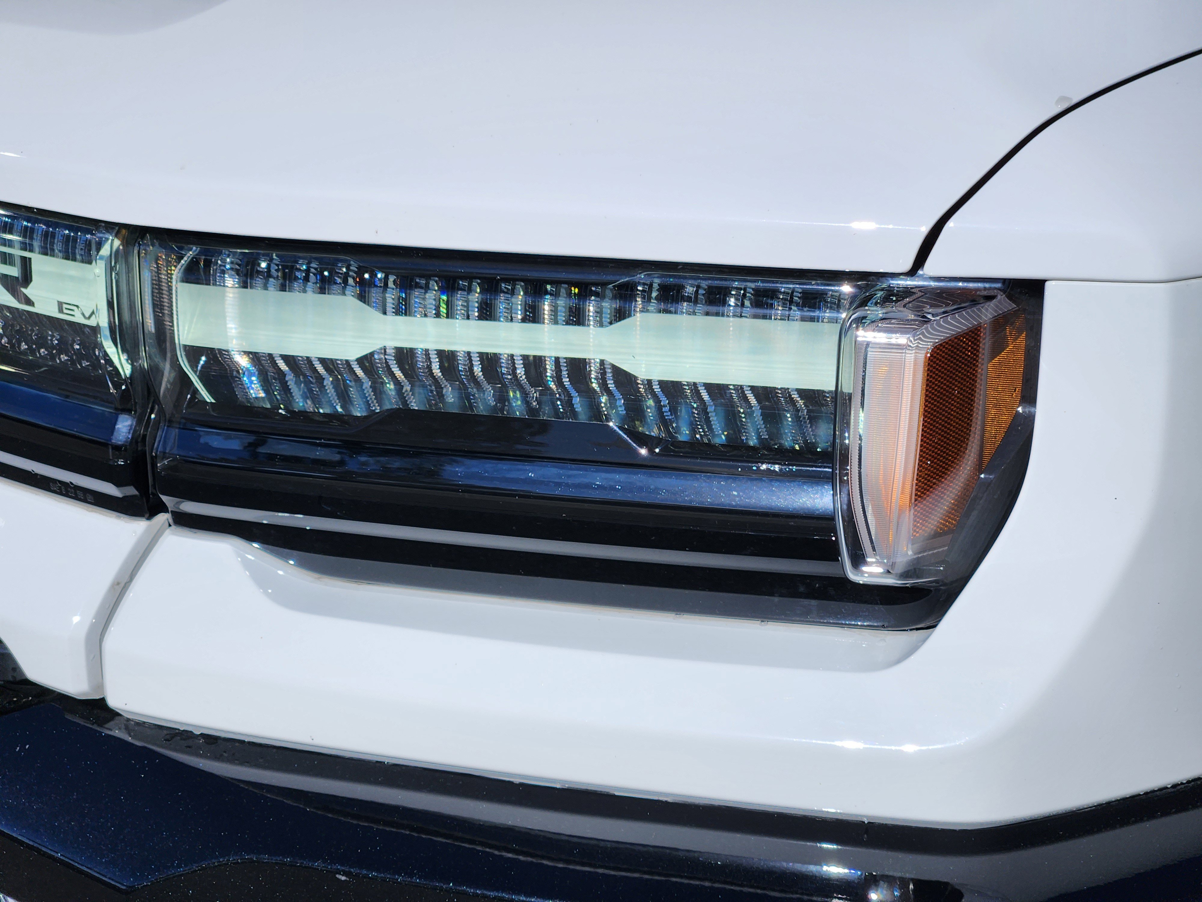 Certified 2024 GMC Hummer EV 3X w/ LPO, Illumination Package image 7