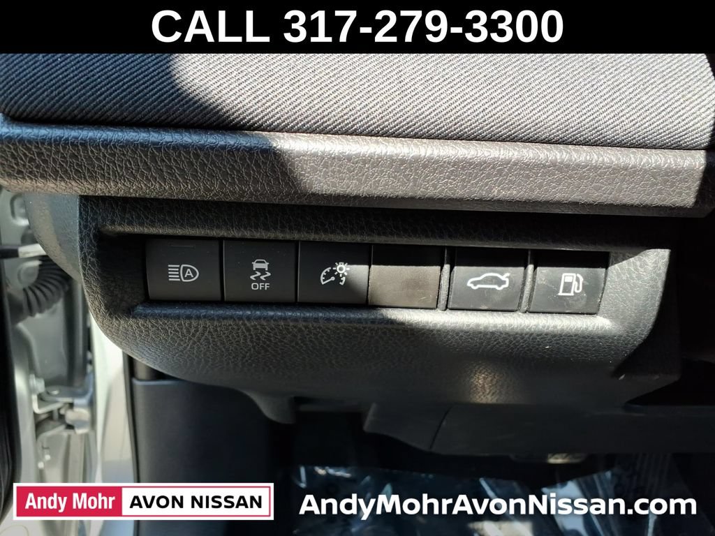 Used 2025 Toyota Camry LE FWD image 21