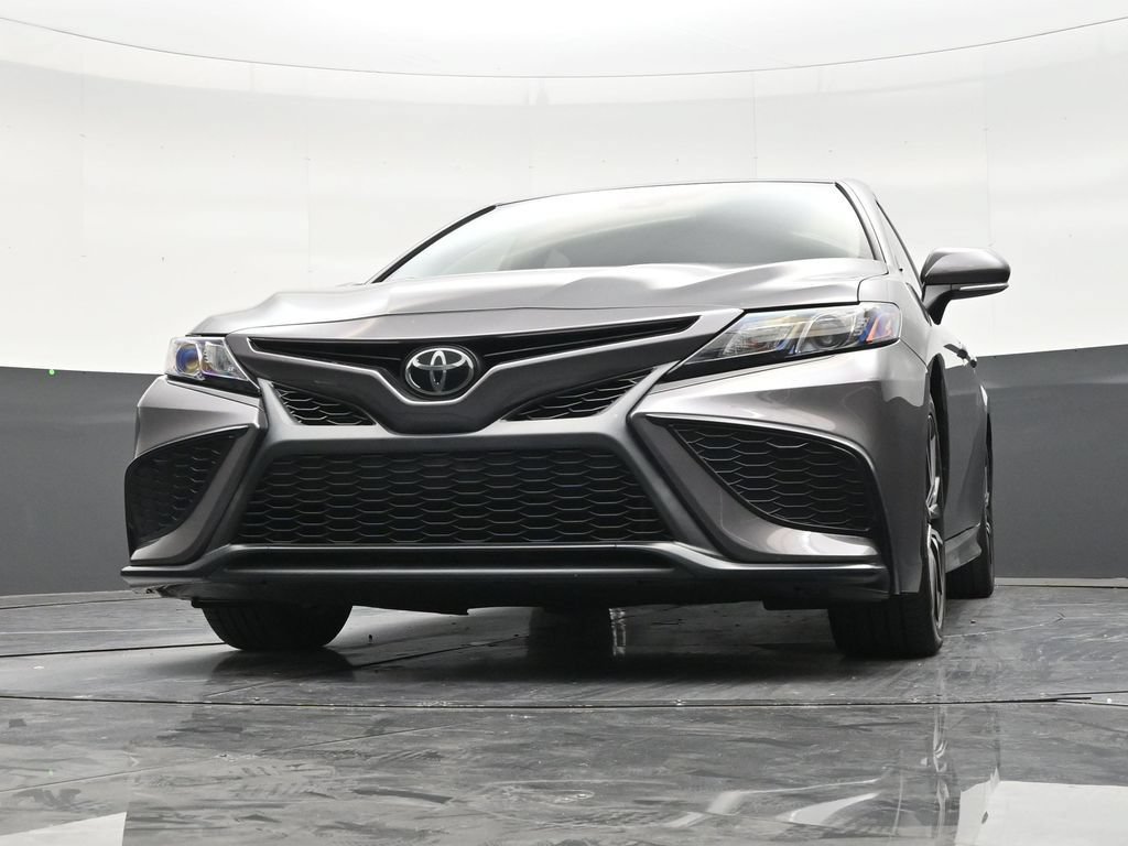 Used 2023 Toyota Camry SE w/ Convenience Package FWD image 27